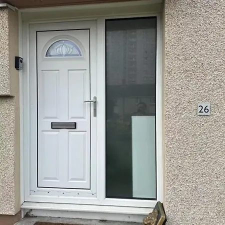Double Room In 3 Bedroom House Edinburgh Exterior photo