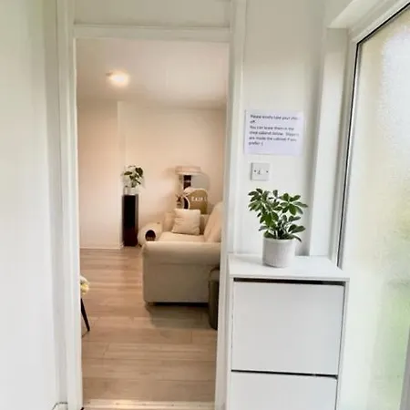 Double Room In 3 Bedroom House Edinburgh Exterior photo