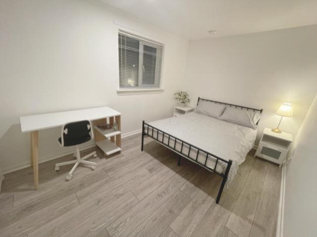 Проживание в семье Double In 3 Bedroom House *